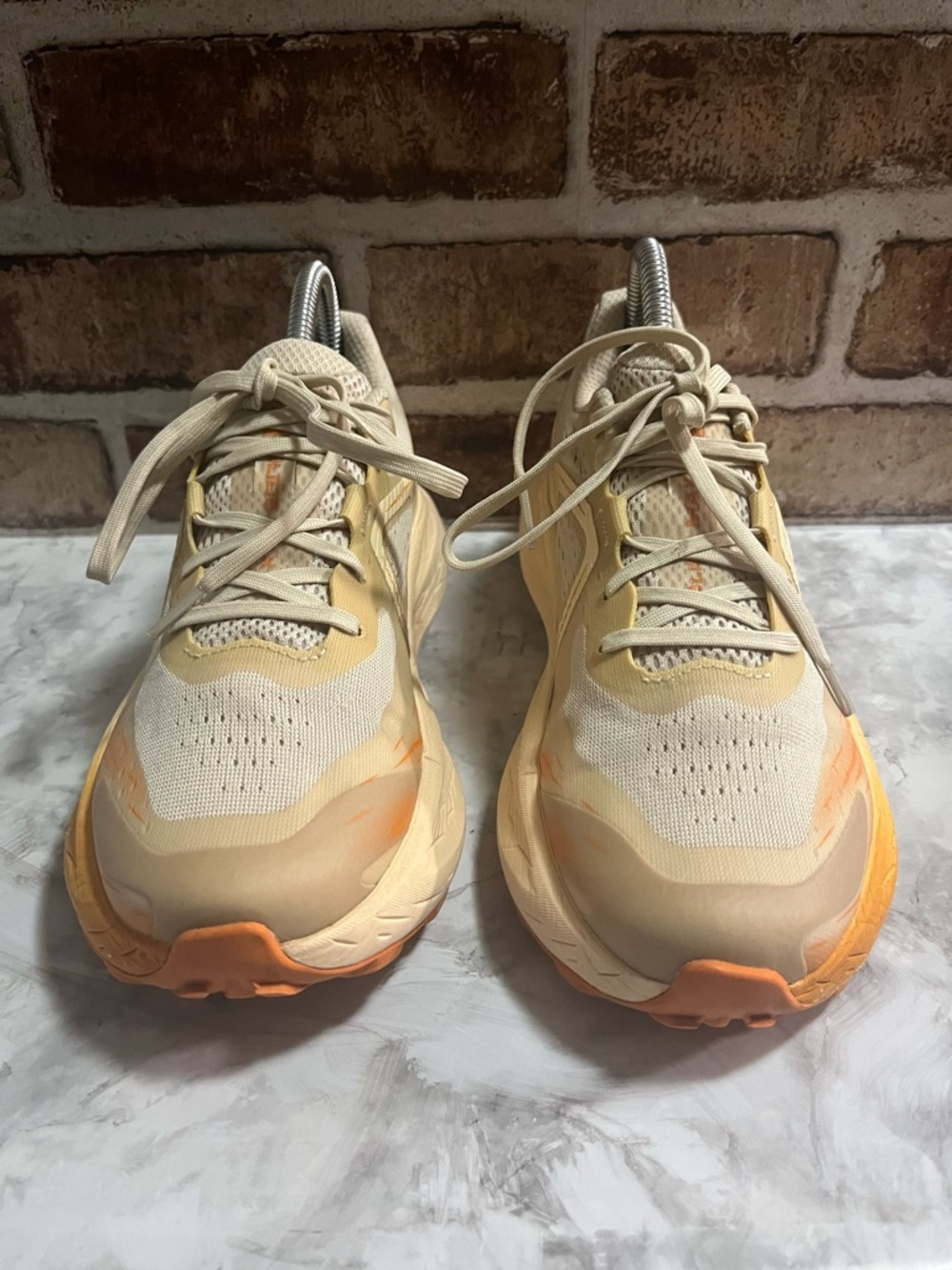Salomon - Picture 2 of 6